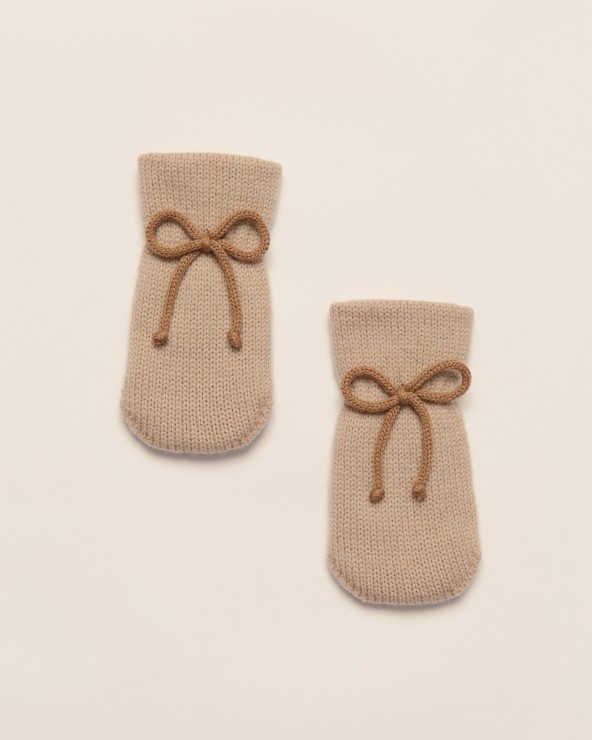 Villased beebi kindad-sokid