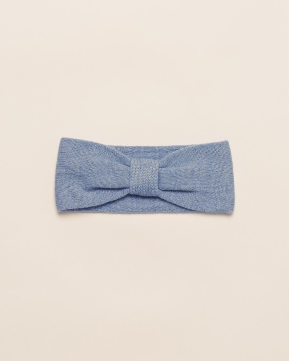 Kašmiirvillane peapael lipsuga