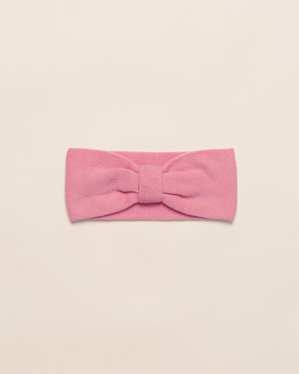 Kašmiirvillane peapael lipsuga