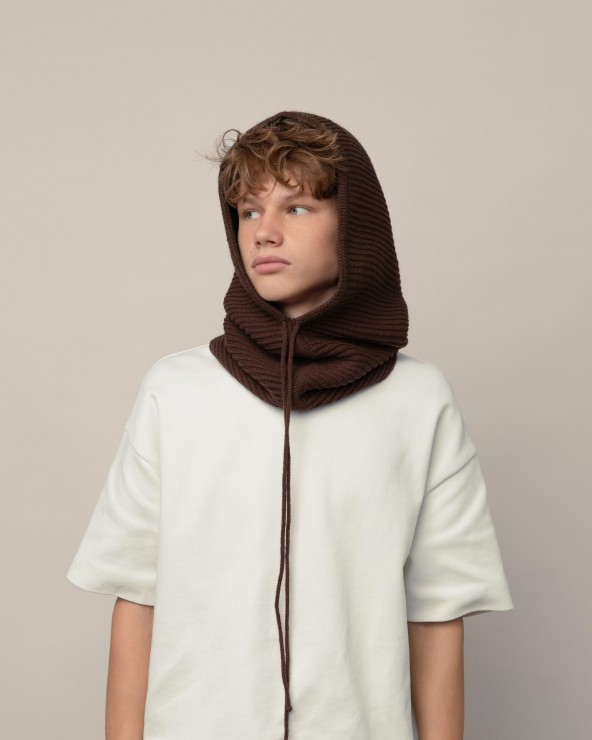 Meriinovillane kapuuts